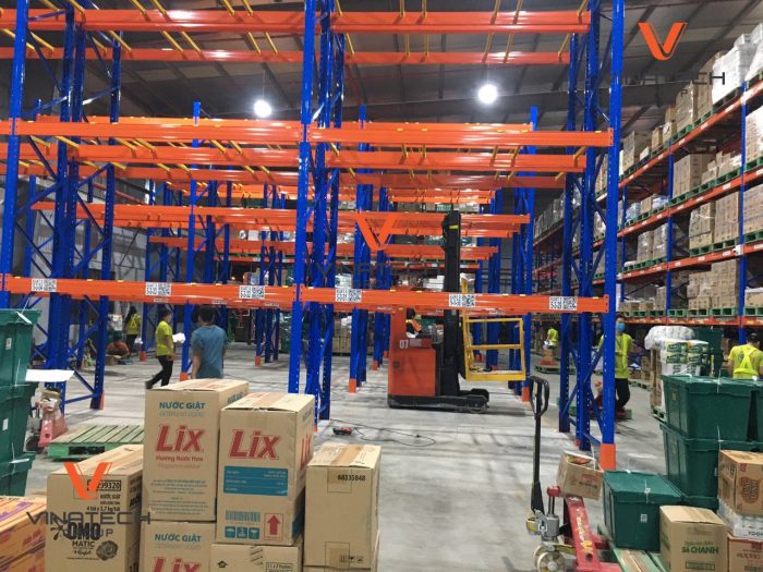 kệ kho Bách Hóa Xanh 3