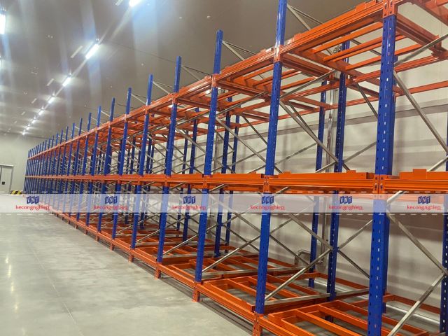 Dự án lắp kệ kho Push Back cho trung tâm chế biến thịt bò Tam Đảo 2 Dự án lắp kệ kho Push Back cho trung tâm chế biến thịt bò Tam Đảo 2