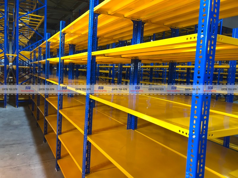 kệ trung tải 6 tầng KCN VNT kệ trung tải 6 tầng KCN VNT